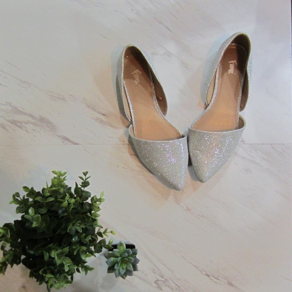 Fioni Point Toe Silver Glitter Sparkle Flats 11